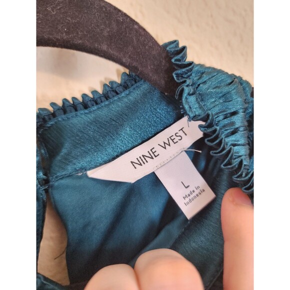 Nine West Top Women's Large Emerald Green Pleated Halter Neck Sleeveless Blouse - Picture 6 of 8